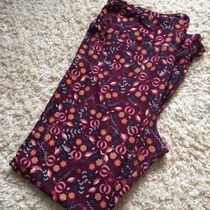 TC Lularoe Leggings - Tall&Curvy Floral Print